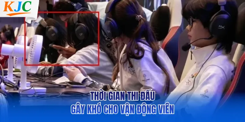 Thời gian thi đấu gây khó cho vận động viên